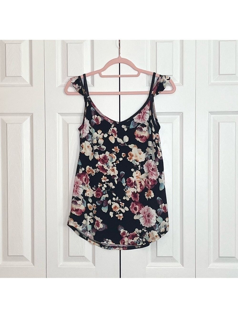 12PM by Mon Ami Black Floral Ruffle Top Small - Picture 6 of 12